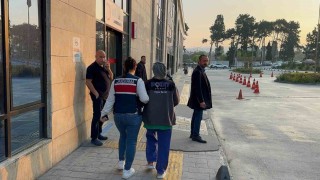 İzmirde PKK operasyonu: 4 gözaltı