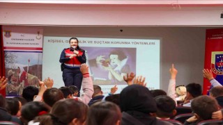 Jandarma kadına yönelik şiddetle ilgili bilgilendirdi