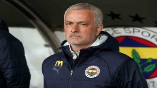 Jose Mourinhodan Galatasaray derbisinde 2 değişiklik