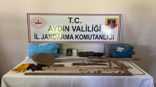 Kaçak kazı yapan define avcıları suçüstü yakalandı