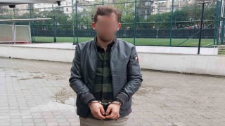 Kaçarken polis araçlarına çarpan alkollü sürücü yakalandı