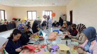Kahramanmaraşta kadınlar hem sosyalleşiyor hem üretiyor