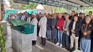 Kalp krizi geçiren öğretmen hayatını kaybetti