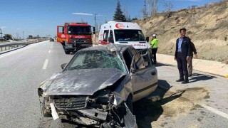 Karamanda kontrolden çıkan otomobil takla attı: 2 yaralı