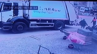 Karasu Belediyesine ait çöp kamyonu 70 yaşındaki adamı ezdi