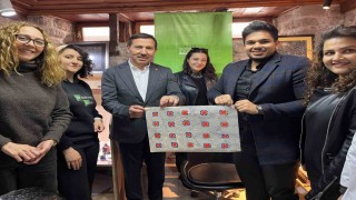 Karatayda geleneksel sanatlar yabancı öğrencilerle buluşuyor
