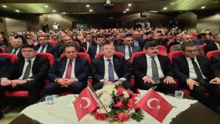 Karsta en çok kitap okuyan öğrenci ve veliler ödüllendirildi