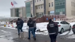 Karsta İranlı kurye ifade verdi, uyuşturucu tacirleri yakalandı