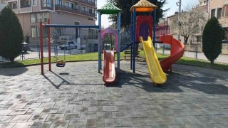 Kartepede parklar yaza hazırlanıyor
