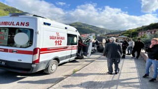 Kastamonuda motosiklet kamyona çarptı: 1 yaralı