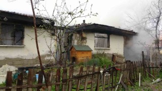 Kastamonuda yangın çıkan evde yanmış ceset bulundu