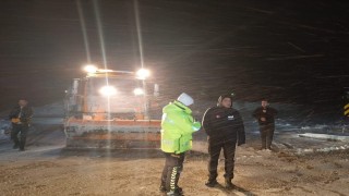 Kayseride karda mahsur kalan 385 kişi kamu tesislerine alındı