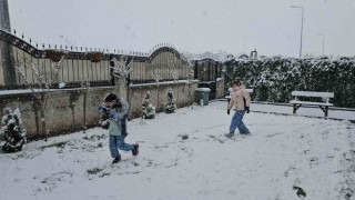 Kayseride lapa lapa kar yağdı