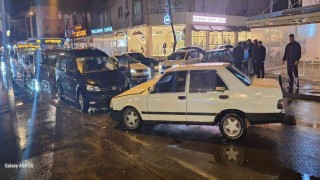 Kazaya karıştı, aracını bırakıp kaçtı