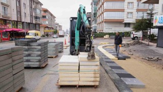 Keçiören'de kaldırımlar yenileniyor