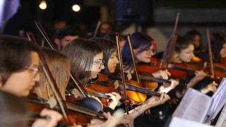Kepezden 23 Nisana özel senfonik rock konseri