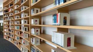 Kepezden Ceza İnfaz Kurumu kütüphanesine anlamlı bağış