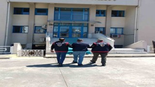 Kesinleşmiş hapis cezası bulunan 2 kişi yakalandı