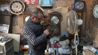 Kilisli saat ustası, çeyrek asırdır zamanın yaralarını sarıyor