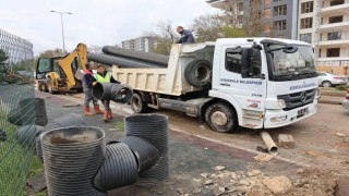 Kırıkkale Belediyesi su birikintilerin yaşandığı yollarda çalışma başlattı