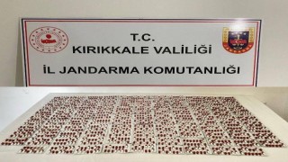Kırıkkalede jandarmadan uyuşturucu operasyonu: Bin 665 adet sentetik ecza hap ele geçirildi