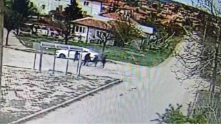 Kırıkkalede otobüs durağına tabancayla zarar veren şüpheli yakalandı