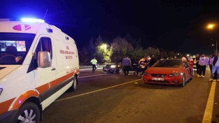 Kırmızı ışıkta bekleyen araçların arasına daldı, kaza sonrası kayıplara karıştı