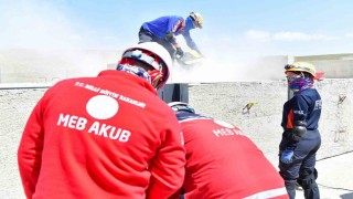 Kırşehirde MEB AKUB ekibinden gerçeğini aratmayan tatbikat