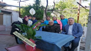Köklerden geleceği projesinde emekli öğretmenlerle buluştular