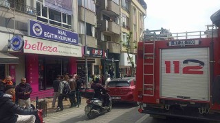 Kozmetik ürünlerinin satıldığı işyerinde çıkan yangın korkuttu