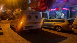 Küçükçekmecede 60 yaşında bir erkek otel odasında ölü bulundu