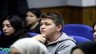 Kültür sanat etkinlikleri ‘Dünya ve Roman başlıklı söyleşi ile devam etti