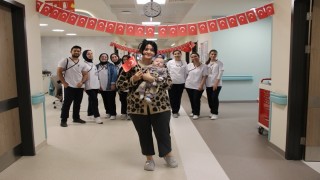 Kütahya Şehir Hastanesinde tedavi gören çocuklar 23 Nisanı kutladı
