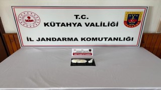 Kütahyada aracında uyuşturucu bulunan şahıs tutuklandı