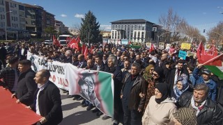 Kütahyada binlerce kişi İsraili protesto etti