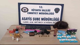 Kütahyada fuhuş operasyonu: 6 gözaltı, 13 kadın kurtarıldı