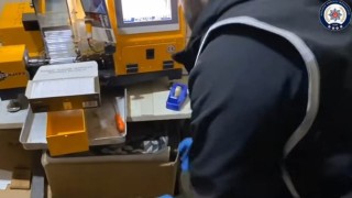 Kütahyada kaçak makaron ve fişek ele geçirildi, 1 şüpheli tutuklandı