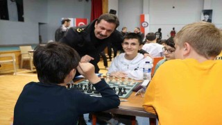 Kütahyada satranç turnuvası, gençler zeka ve stratejiyle yarıştı