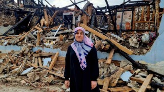 Kütahyada yangın, bir ailenin bayram sevincini hüsrana çevirdi