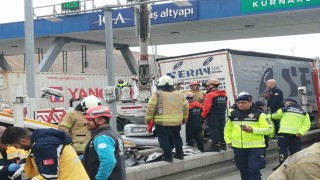 Kuzey Marmara Otoyolunda feci kaza: Otomobil tırın altına girdi, 4 kişi hayatını kaybetti