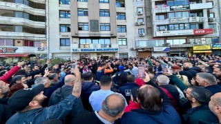 Maaşlarını eksik alan Konak Belediyesi işçileri grevde