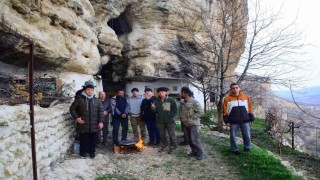 Mağarada geçen bir ömür, dünya ekranlarında