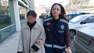 Mağazadan mont çalan üniversiteli kız gözaltına alındı