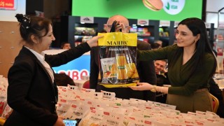 Mahbuba, Antalyada göz doldurdu
