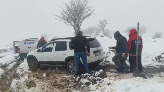 Mahsur kalan doğaseverler AFAD tarafından kurtarıldı