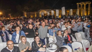 Manavgat, Akdenizin iki yakasından yükselen şarkılarla şenlendi
