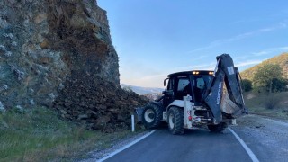 Manisa Demircide heyelan meydana geldi