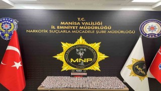 Manisada uyuşturucu satıcılarına darbe: Binlerce uyuşturucu hap ele geçirildi