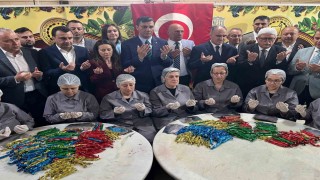 Manisadan 485 yıldır şifa dağıtan mesirin duası yapıldı
