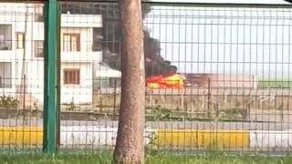 Mardinde akaryakıt doldurulan iki tır alev alev yandı: 2 yaralı